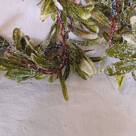 2 Garland Ropes Sage & White Berries 4 Ft Ea Battery Lighted Party Wedding New - Picture 5 of 8